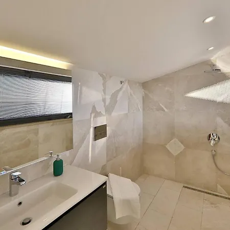 וילה Luxury Seaview 7678 *