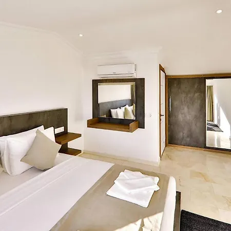 Luxury Seaview 7678